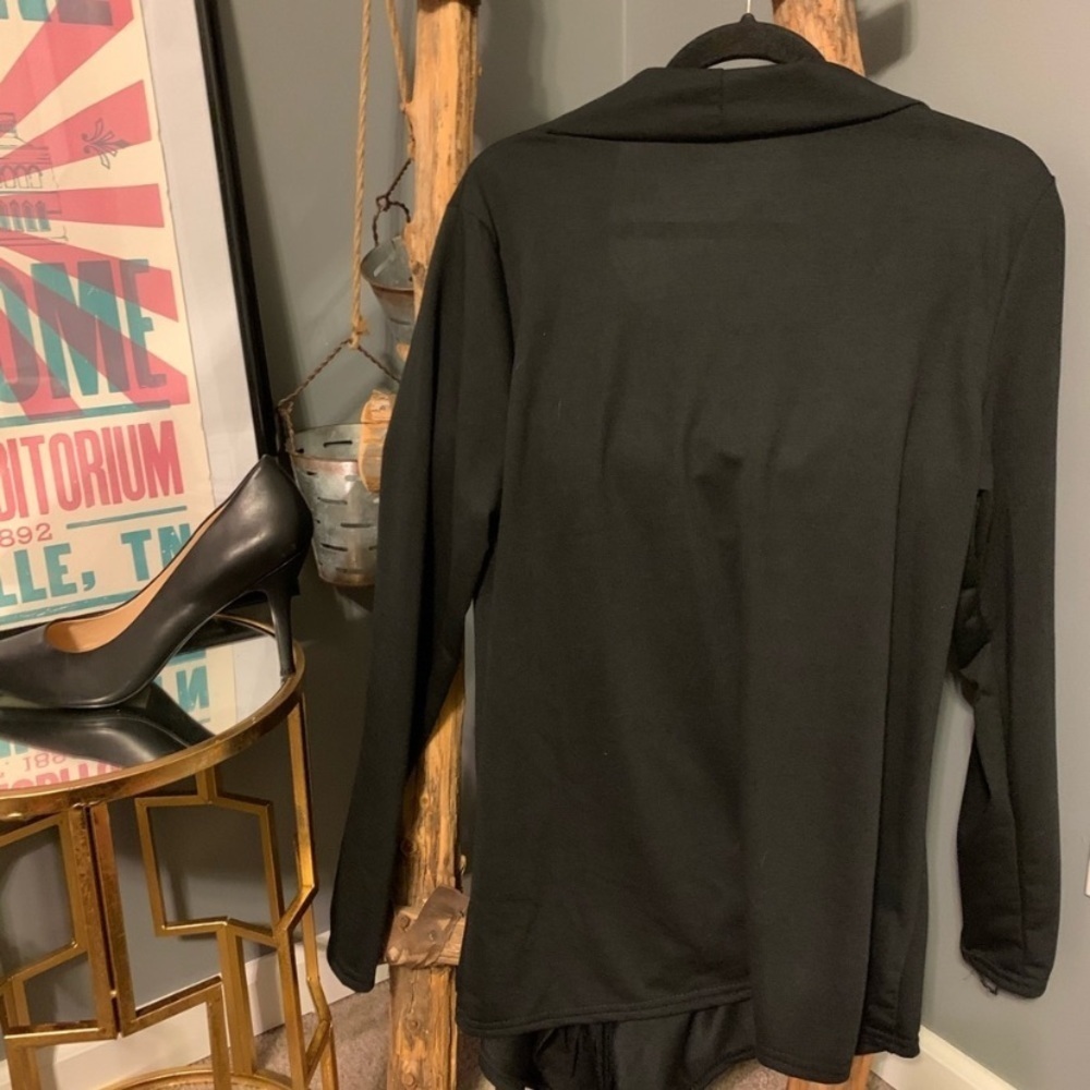 Boutique Black Button Front Fringe Wrap Top XL - Picture 3 of 5